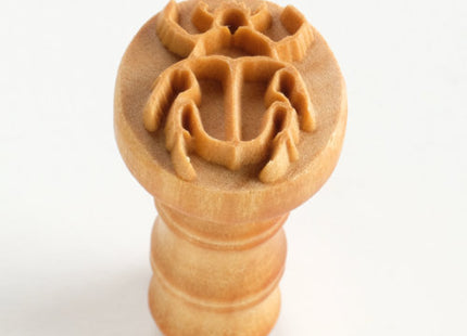 SCM-232 - Medium Round Stamp - Scarab Beetle