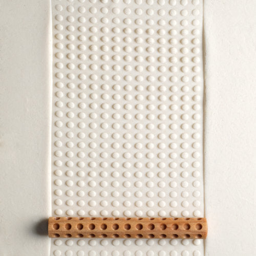 TW-046 - Twig Texture Roller – Dots in a Row - MKM